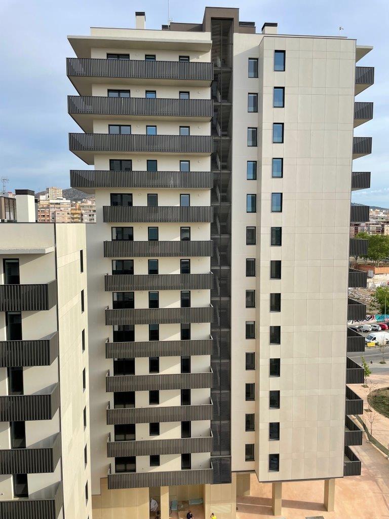 2ea9a-basic-rivet-plurifamiliar-cosme-toda-l-hospitalet-2-