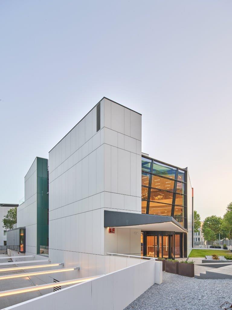 4269c-so-s-edificio-oficinas-magic-box-sant-cugat-3-