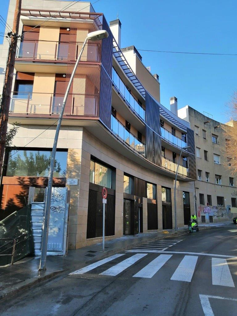 8ae69-basic-tile-plurifamiliar-sostres-barcelona-13-