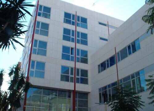 Edificio Viviendas Antiguo Laboratorio Uriach