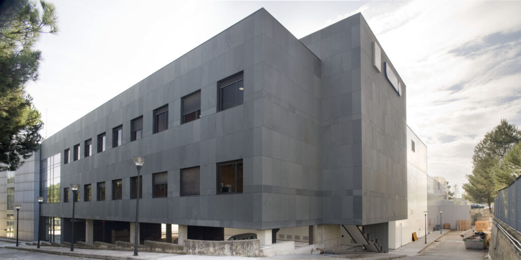 d1beb-cer-universidad-microelectronica-bellaterra-barcelona-3-