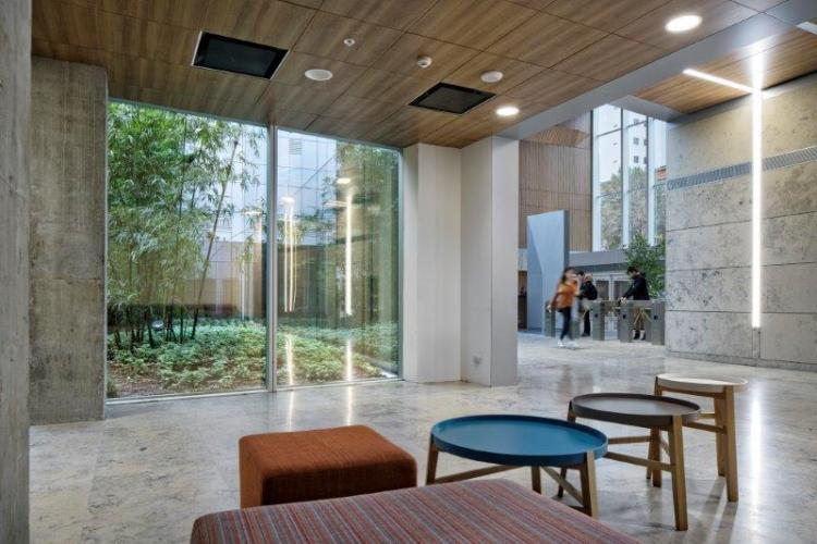 f0f26-inter-pl-oficinas-banco-galicia-buenos-aires-argentina-6-